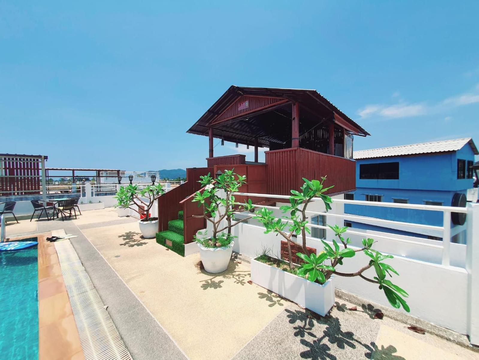 Issara Patong Beach Exterior foto